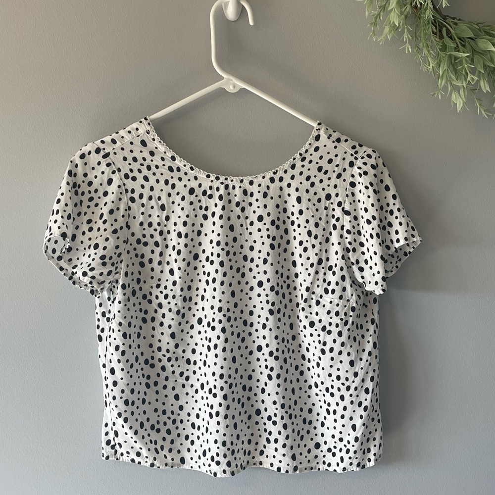 🍂 3/$20 EUC Tie-Back Cropped Length Blouse by Abercrombie and Fitch